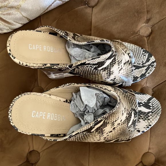 - Multi Snake Slip On 4.5" High Heel Clear Wedge - Picture 7 of 9